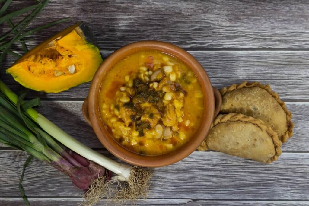 Locro Pepito dia del trajabador